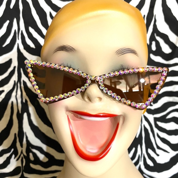Killer cool Cocoa New Wave AB rhinestone sunnies - Picture 1 of 5